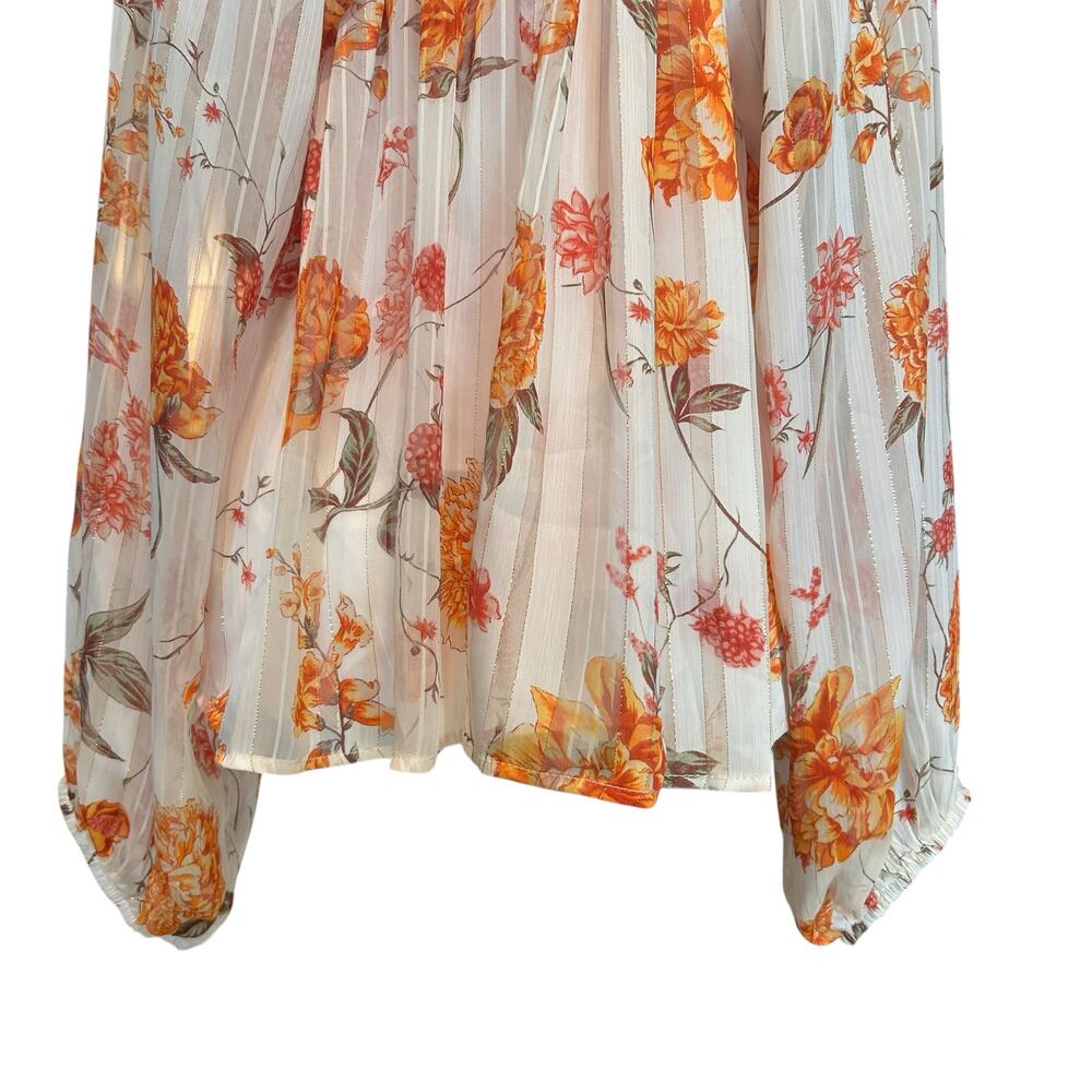 Bucket List Sheer Pleated Metallic Blouse Medium - Picture 9 of 12
